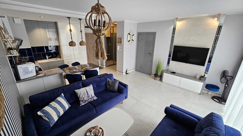 Noclegi Apartament 6 os. z widokiem na morze REWAL