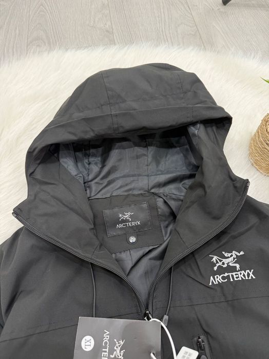 Вітровка Arcteryx Jacket Водовідштовхувальна