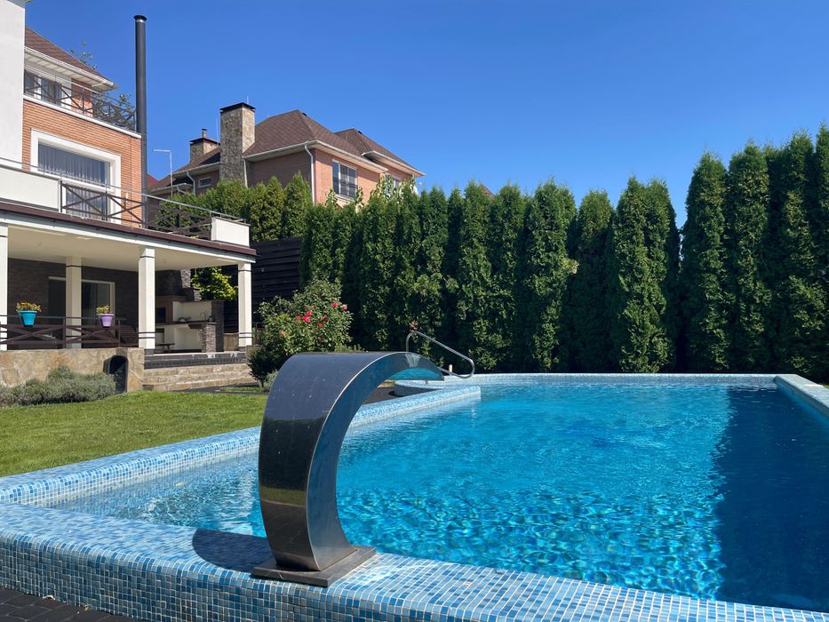 Лісники. КМ Зелений Гай. Будинок з басейном та панорамним краєвидом!