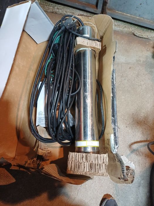 Bomba de agua submersa