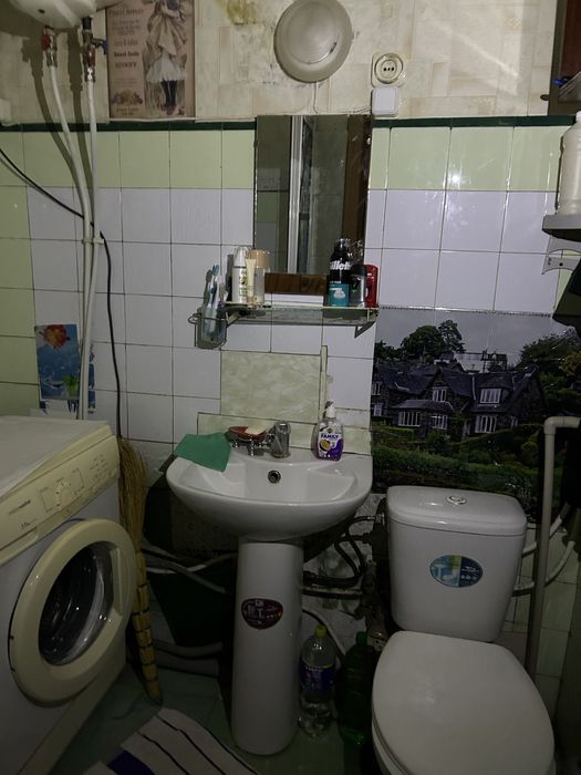 Продам 2ох кімнатну квартиру на Черемушках