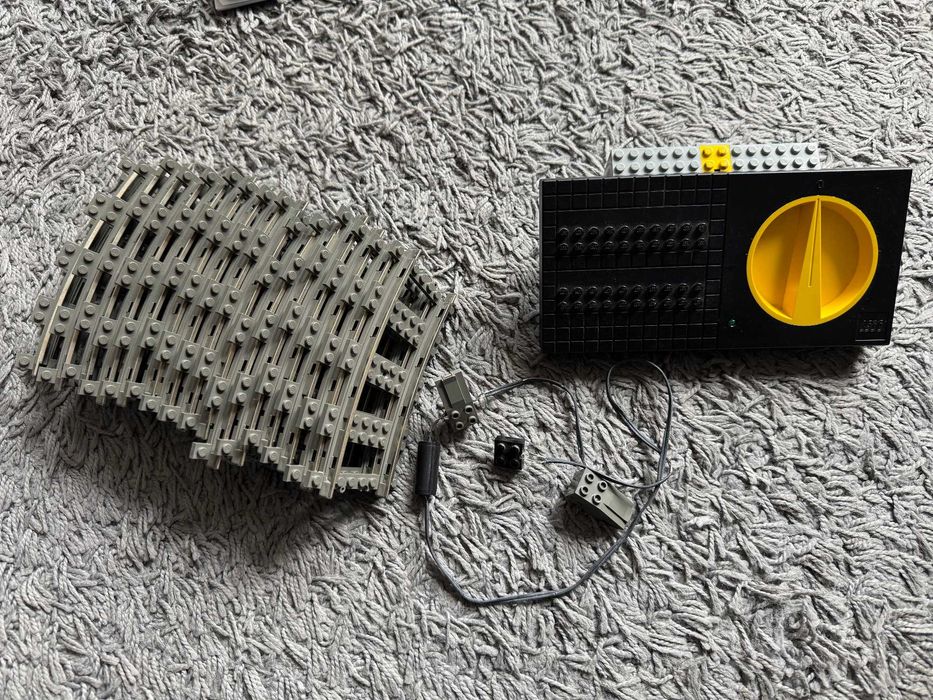 Lego STARSZA kolejka 9V zestaw sterowania wraz z torami i kablem