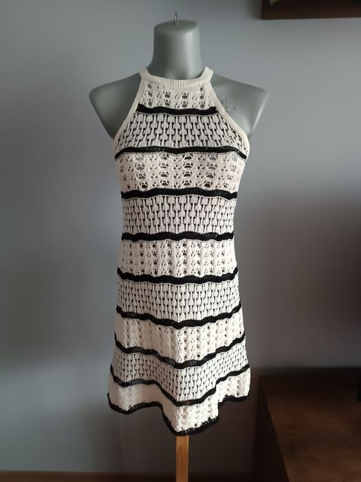 Sukienka ażurowa dziergana Zara