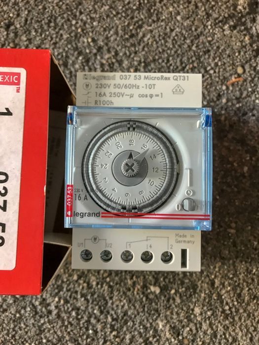 Legrand analog timer MicroRex QT31 (novos)