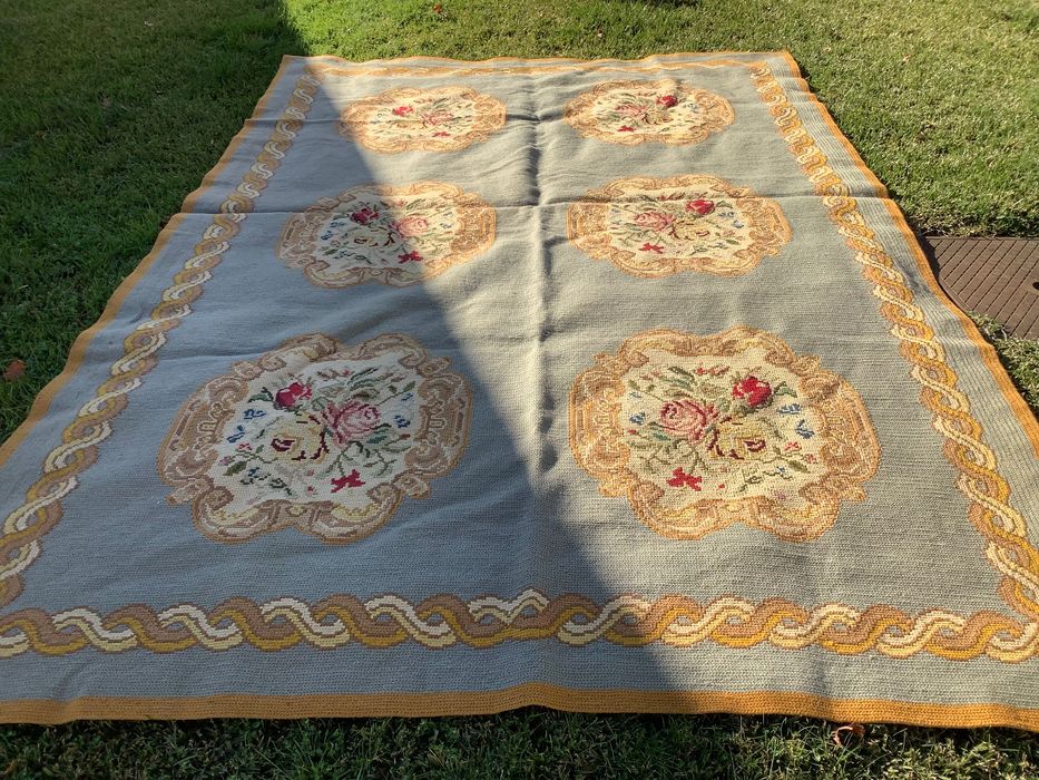 ARRAIOLES CARPET RECTÂNGULA COM 6 conjuntos de flores