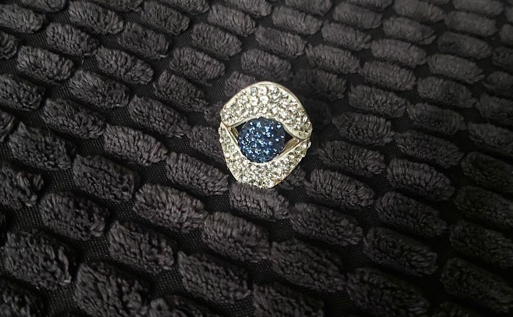 Okazały pierścionek ze srebra