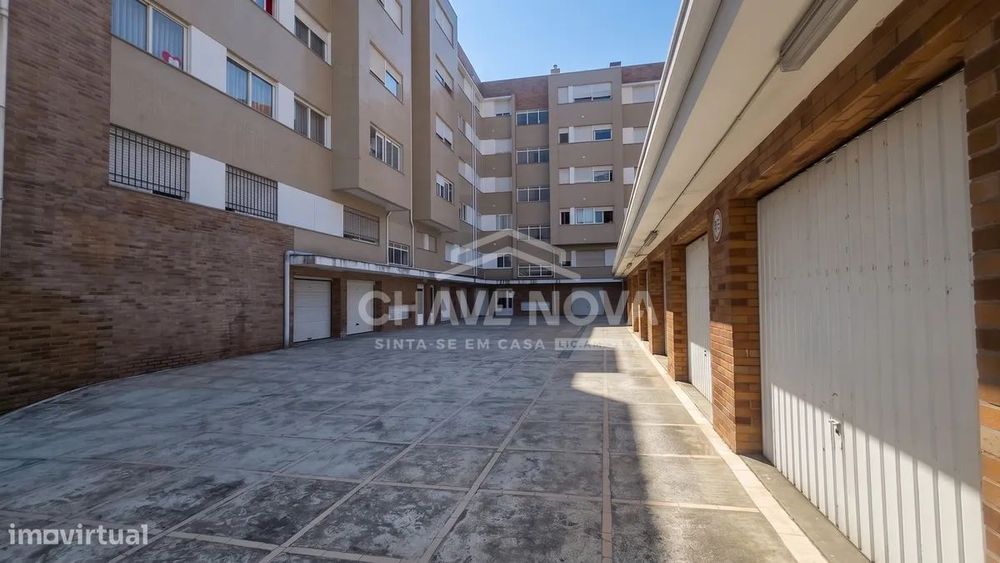 Apartamento T2 c/ Garagem Box em Ermesinde