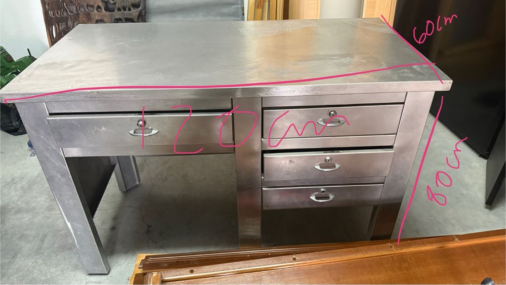 Mesa / secretaria em Inox