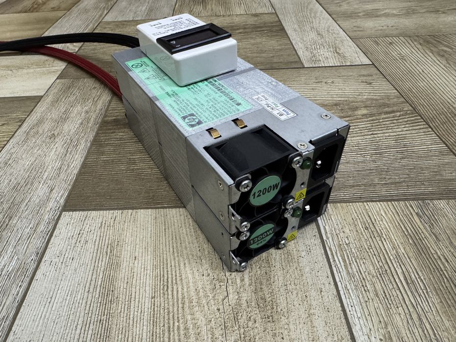 24В зарядний пристрій 100А для всіх типів акумуляторів (Lifepo, NMC)