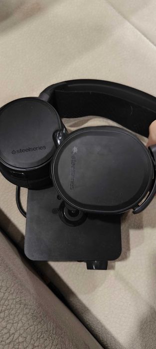 SteelSeries Arctis Pro Wireless + Base DAC