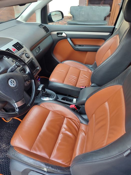 Продам Volkswagen Touran Cross