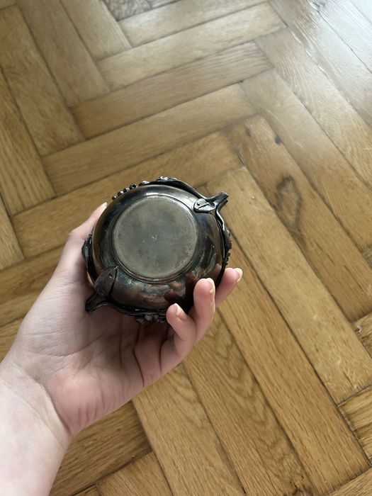 Posrebrzana cukiernica Hefra konwalie Plater vintage