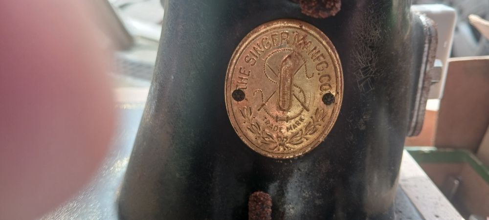 Maquina de costura antiga