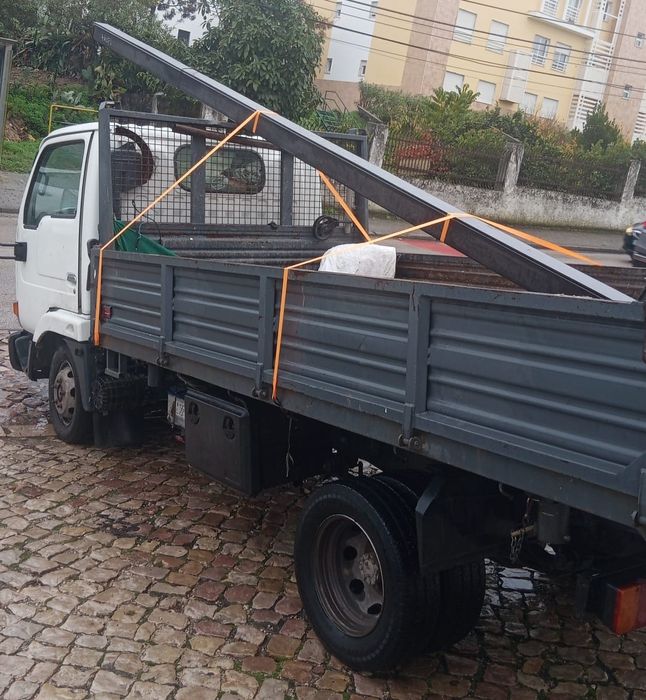 CARRINHAS com e sem ajudantes p/carregar entulho e todo o tipo de lixo