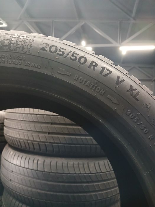 Всесезонні шини  БУ 205/50 R17  CONTINENTAL  All season Contact 2 EV