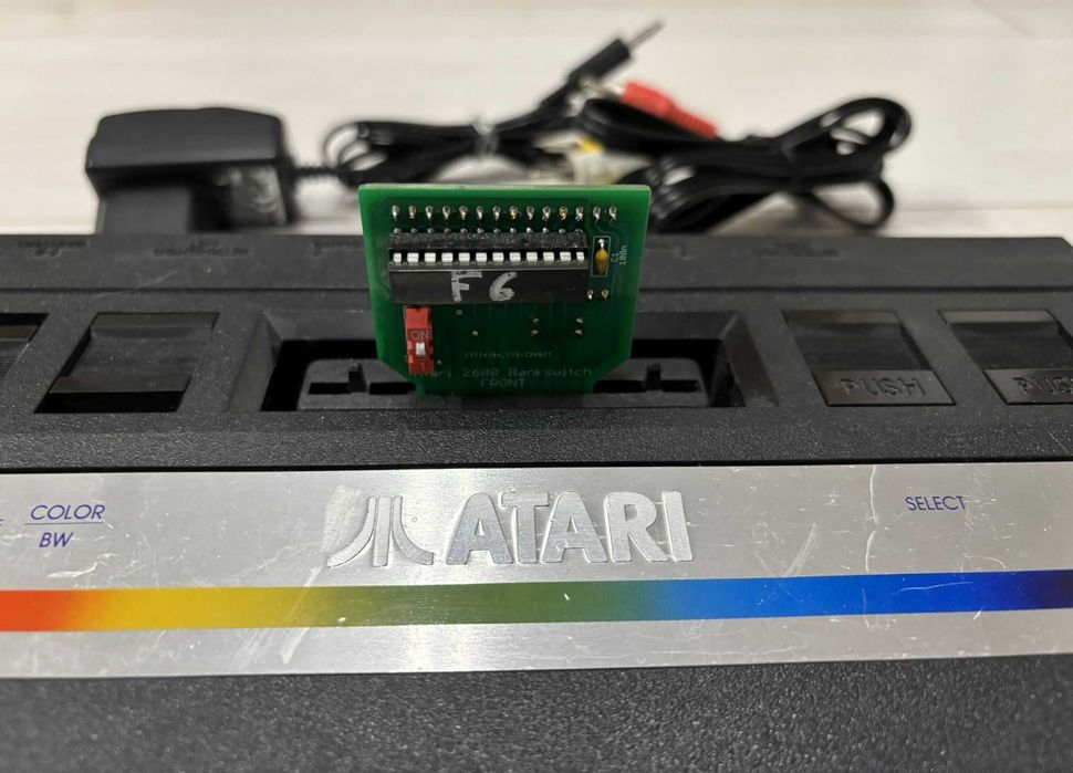 Atari 2600 Jr + video mod + dwie gry