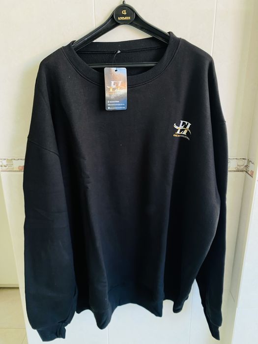 Camisa de lã de manga comprida preta azeviche