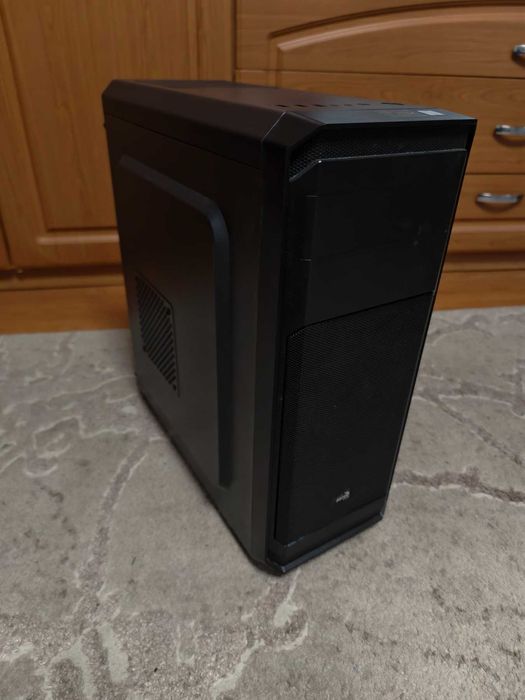Системний блок Ryzen 7 1700/ 8 gb ddr4/RX 580 4gb SSD/HDD