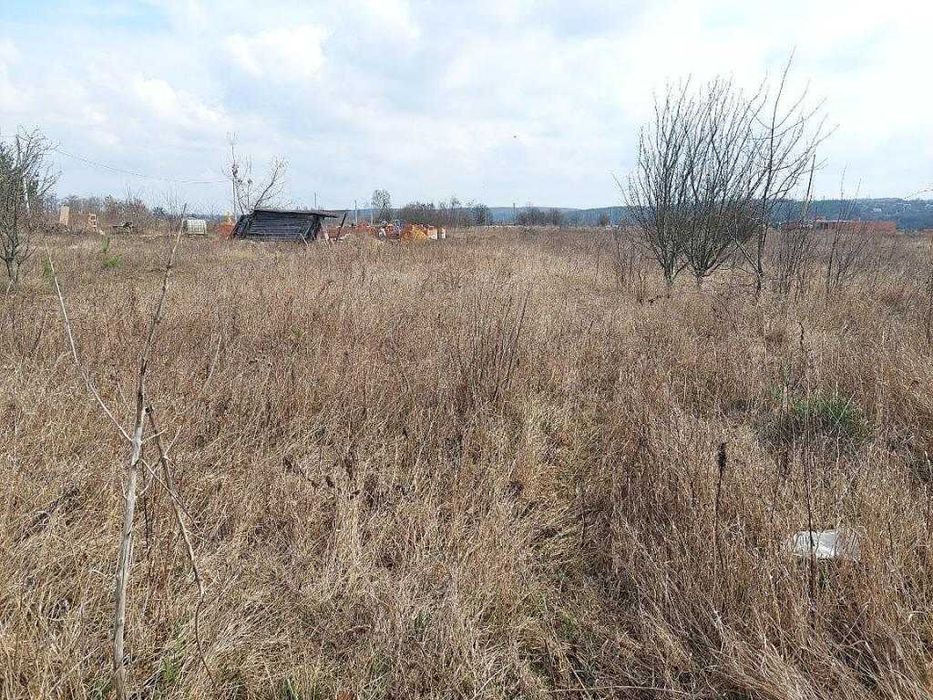 Продам земельну ділянку під забудову в Шкуринцях 5180
