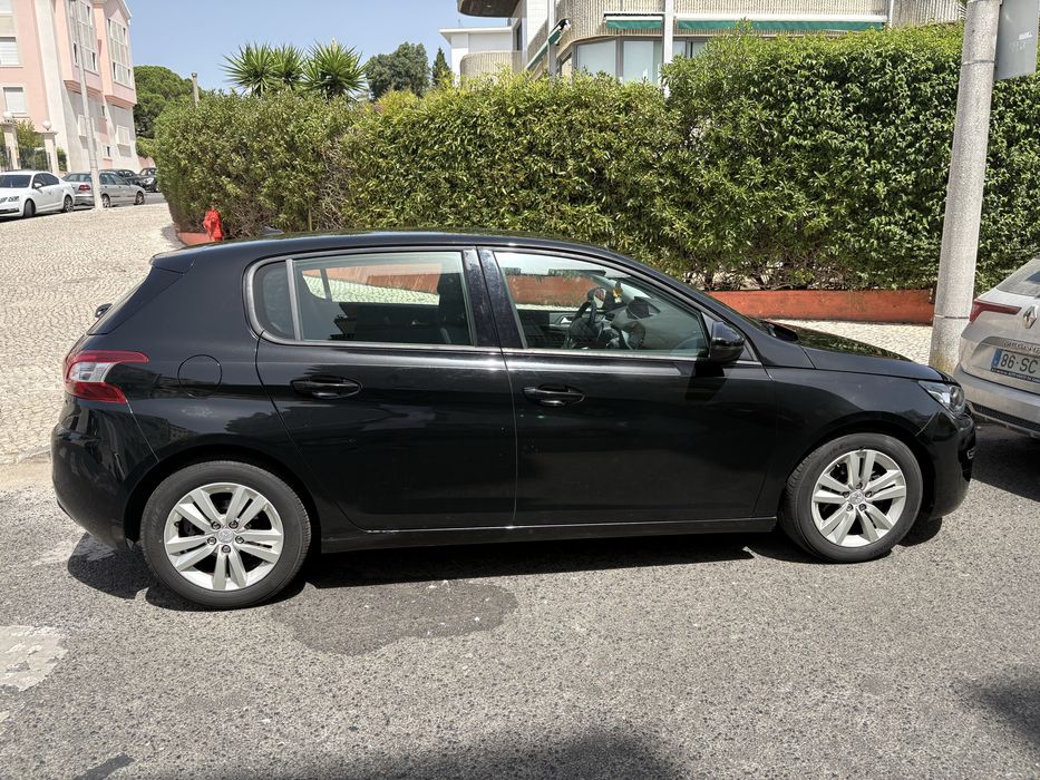 Peugeot 308 — fotografia 3