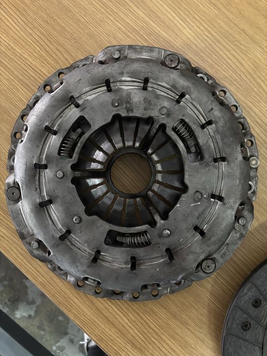 Embraiagem e Prato de Pressao N47 BMW e87 e82 e92 e90 e60 e61