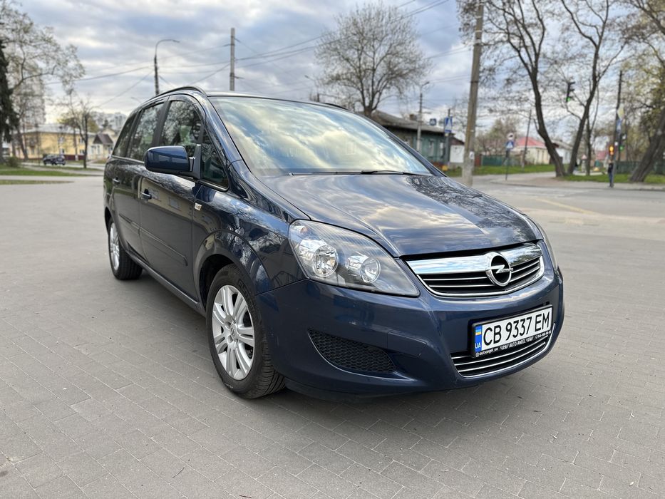Opel Zafira B 2011 1.7 дизель Власник Не таксі