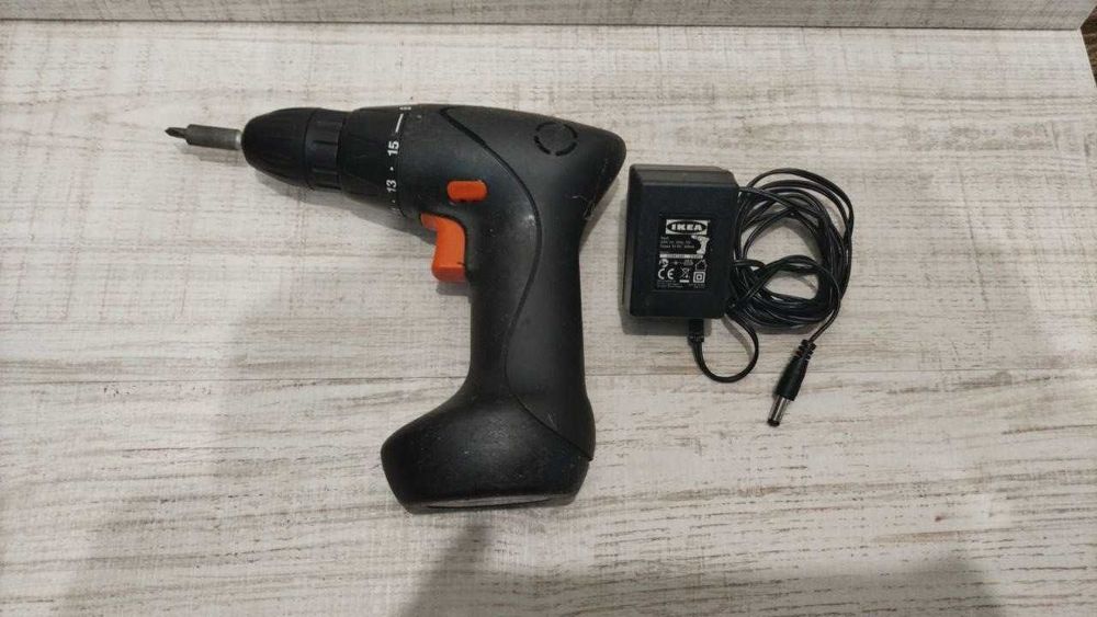 Шуруповерт аккумуляторный IKEA
