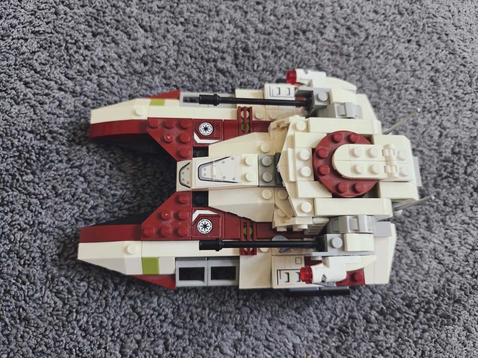 Lego Star Wars 75182 Republic Fighter tank (opis)