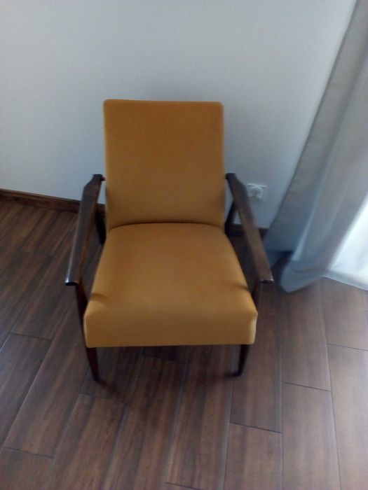 Fotel PRl lisek,po renowacji