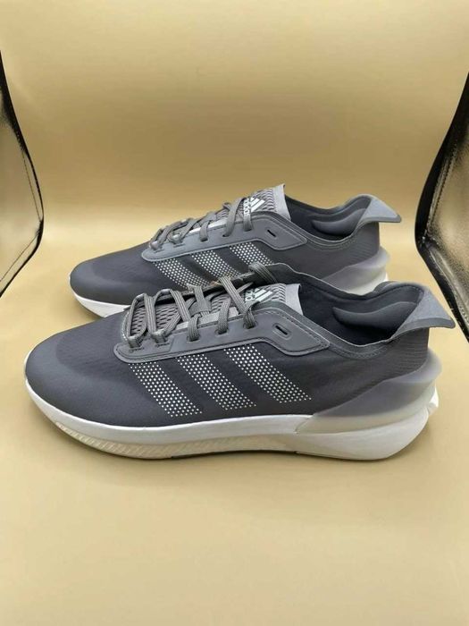 Adidas 44 29 см Avryn Оригинал Новые Кроссовки Boost