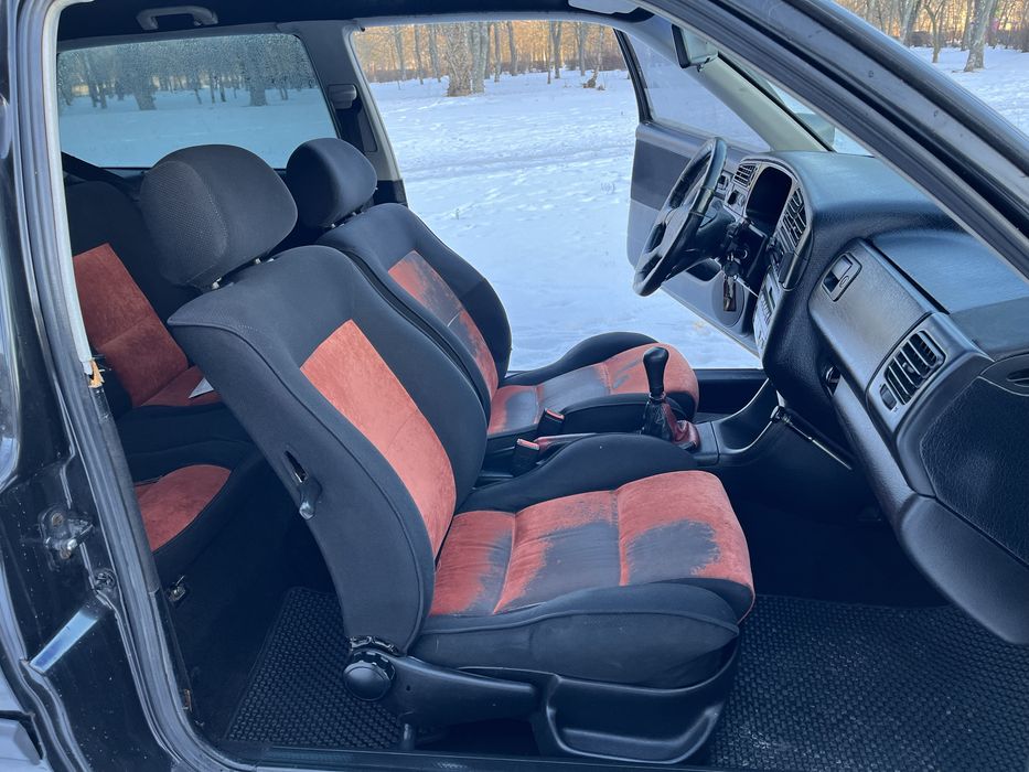 Volkswagen Golf 3 2.0 16V