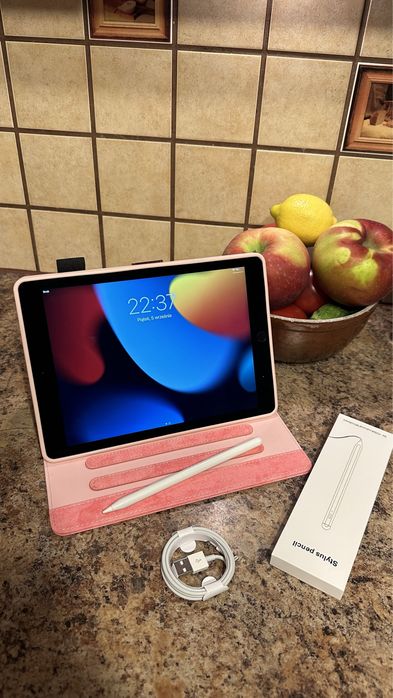 Tablet iPad Apple Retina 10” + nowe etui + nowy kabel