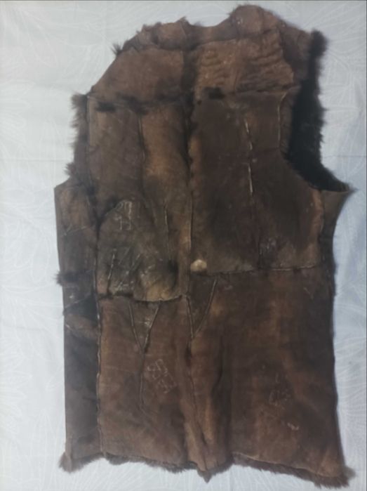 Жіноча желетка з кролика