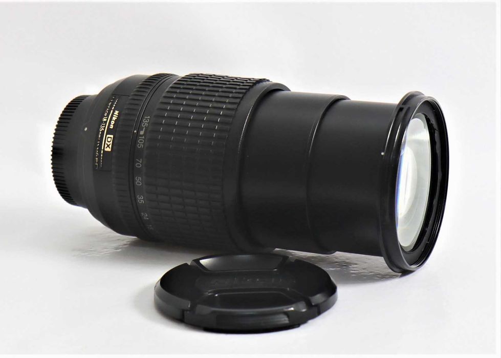 Lente Nikon 18-135mm SEM AUTOFOCUS