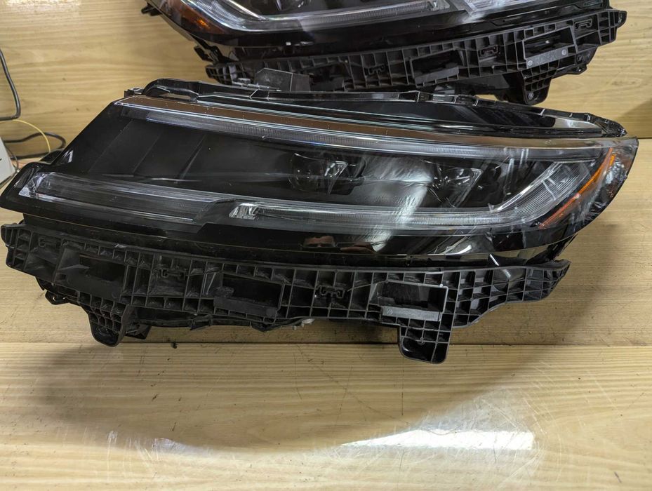 Фара Land Rover RANGE ROVER Sport LED