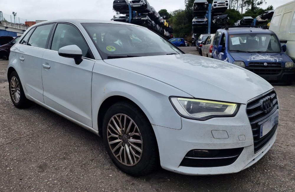 Comandos Multifunções Audi A3 8V1