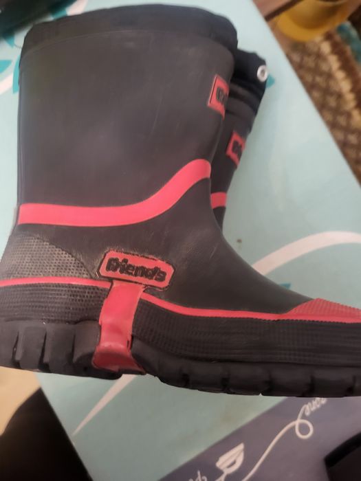 Gumiaki ocieplane roz 30 cena 10zlotych