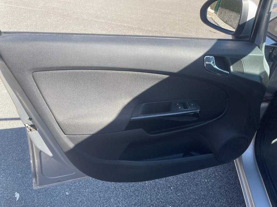 Opel Corsa / 2012