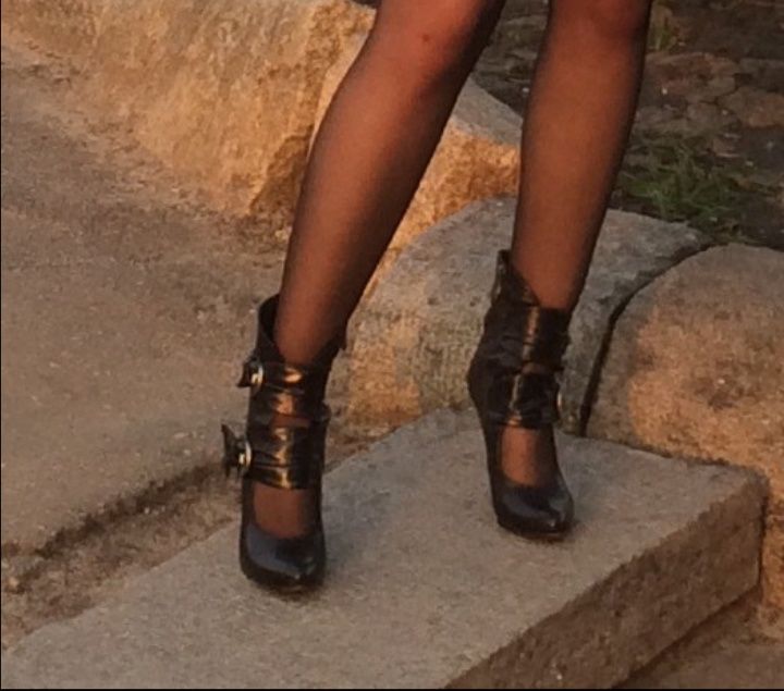 Кожаные ботильоны