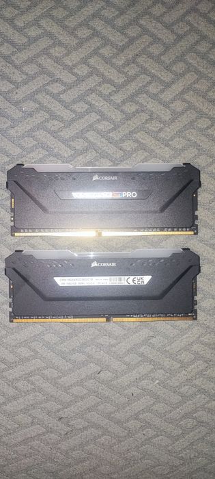 Pamięć RAM DDR4 Corsair 16 GB 3600 Mhz CL18 (2x8GB)