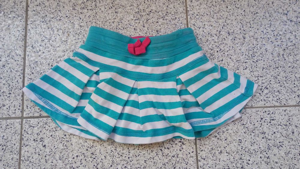 Diversas peças de roupa menina 18-24 meses