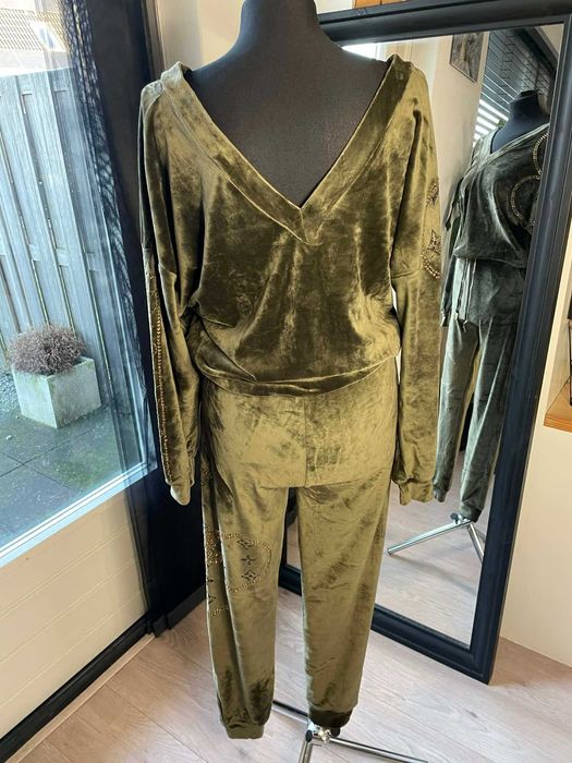 Dres welurowy wzór louis vuitton rozm 42