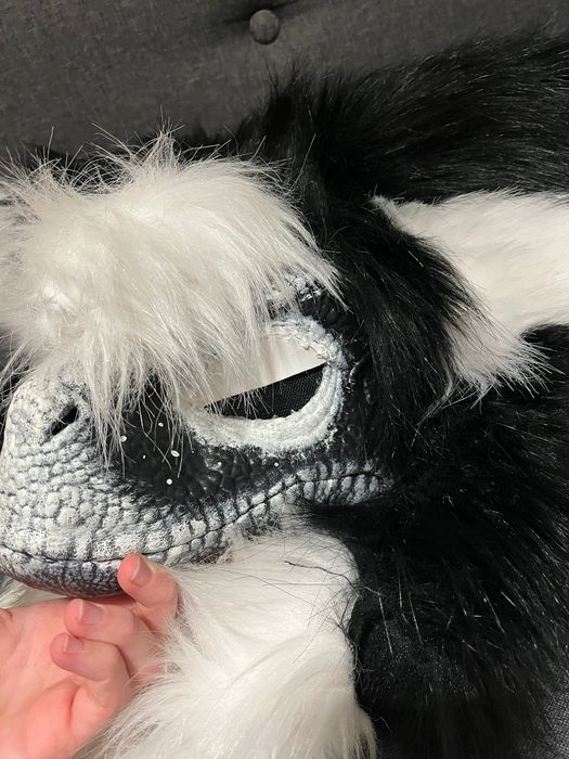 Furry fursuit dino mask