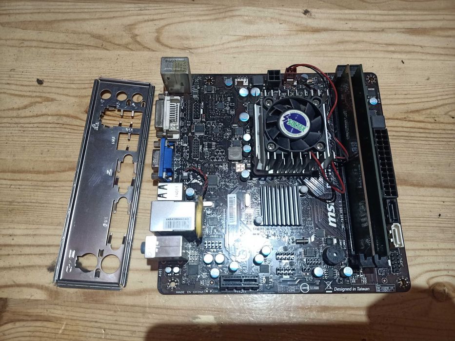 Płyta główna MS-7836