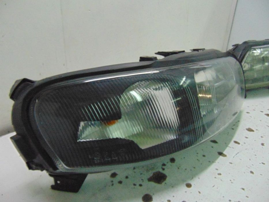 Volvo v70 faróis " nova de stock antigo