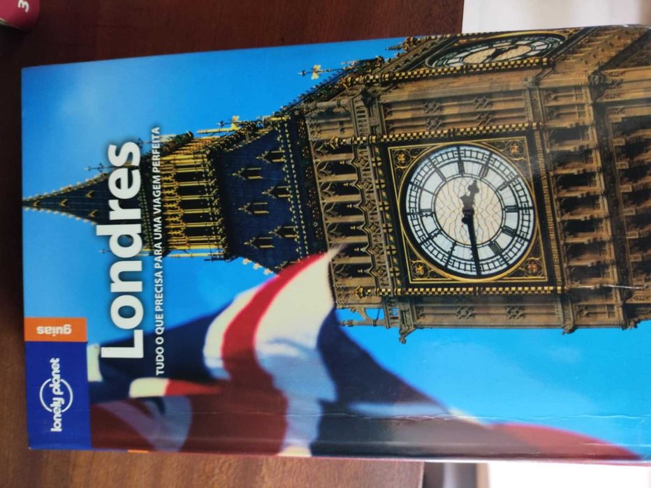 Livros/ guias de viagens Lonely Planet, edição portuguesa