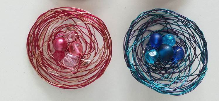 Conjunto 2 pregadeiras ninho - rosa e azul