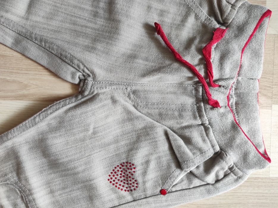 Spodnie dziewczęce typu jogger rozmiar 98