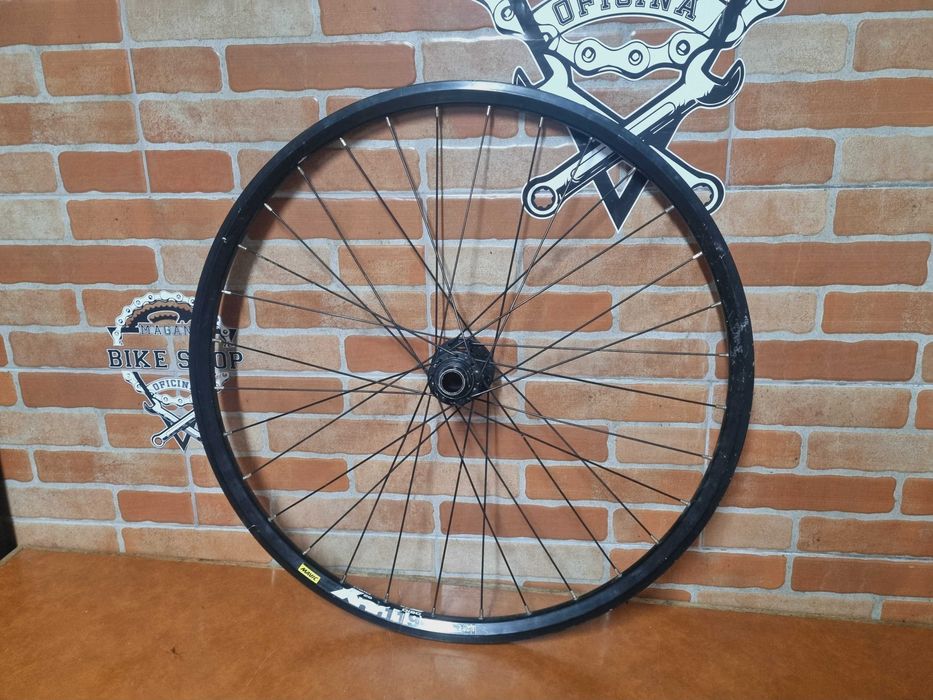 Roda Specialized Mavic 26 20mm - Excelente Estado