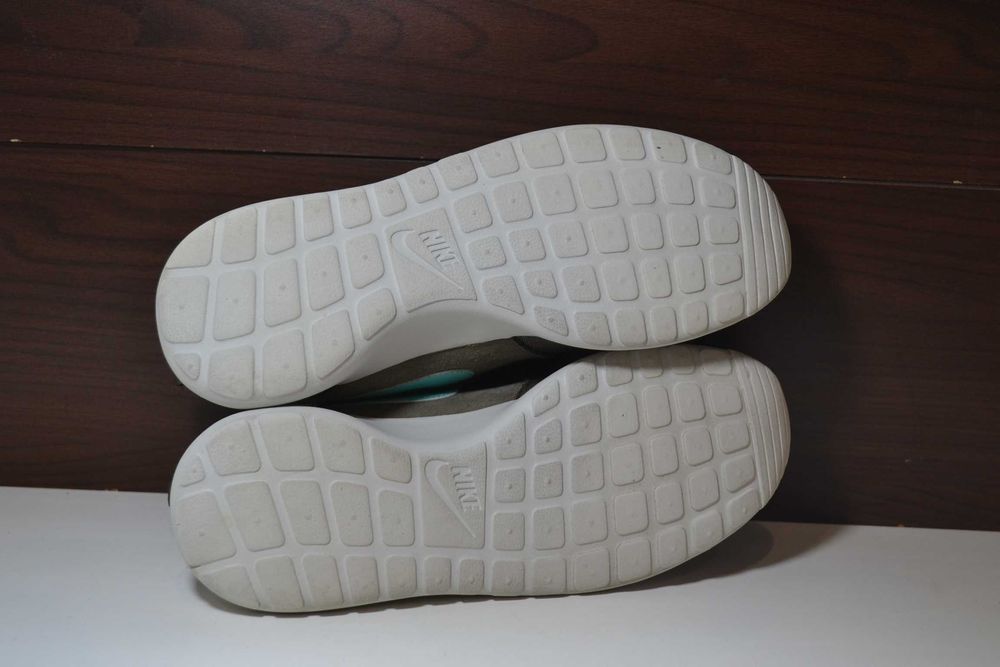 nike rosherun 39р кроссовки оригинал